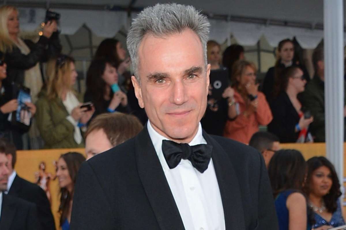 Daniel Day Lewis abbandona Hollywood per fare il calzolaio