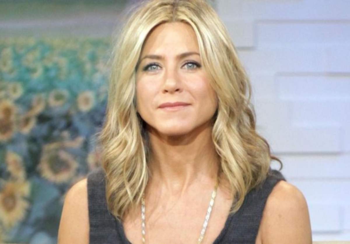 jennifer aniston e la linea