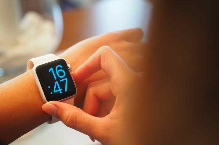 Apple Watch, utenti segnalano problemi alla batteria