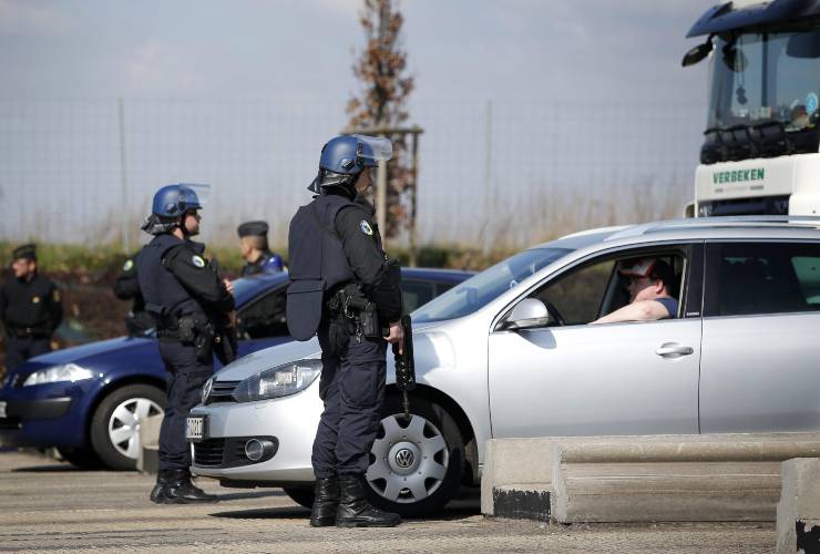 Aeroporti evitati come la peste in Francia