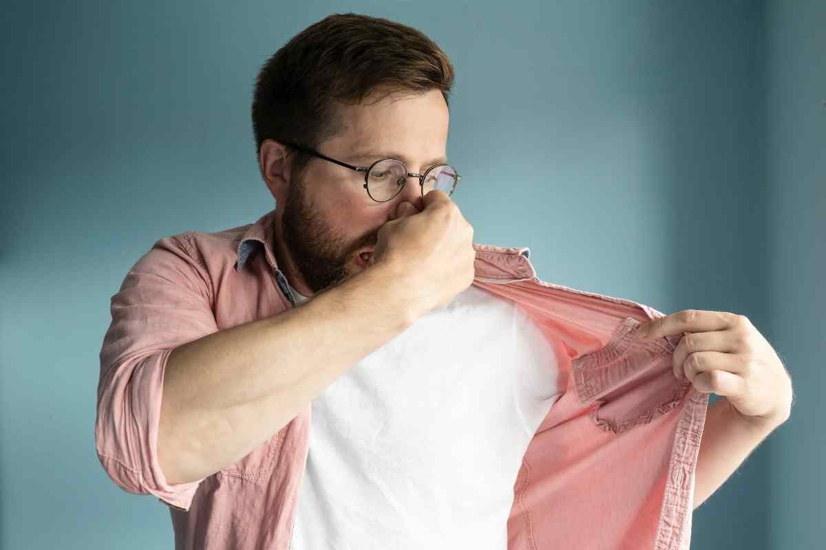 Cosa rivelano gli odori del corpo?