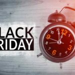 Scritta Black Friday e sveglia