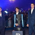 Sinner ed Alcaraz con la coppa delle ATP Finals 2025 di Torino
