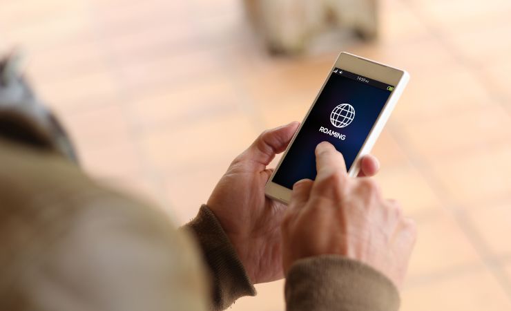 roaming smartphone