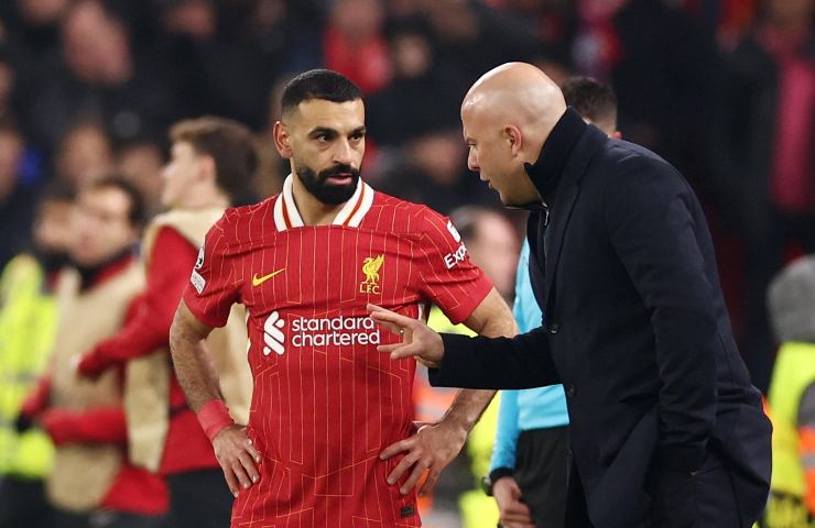 Mohamed Salah a colloquio con Arne Slot