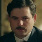 Manuel con espressione preoccupata