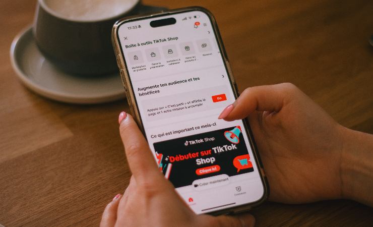 TikTok Shop su smartphone