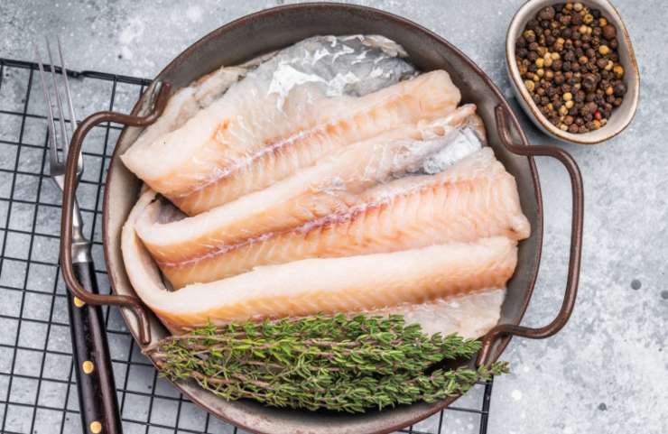 filetti di nasello crudo