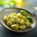 gnocchi con il pesto alla genovese