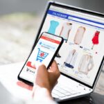 sito e-commerce su computer e smartphone